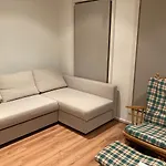 A Nice Room Close To Shopping Centre