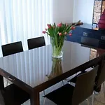 Modern Townhouse In Adelaide City