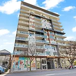 Cosy 2Br Apartment W Terrace In Adelaide Cbd