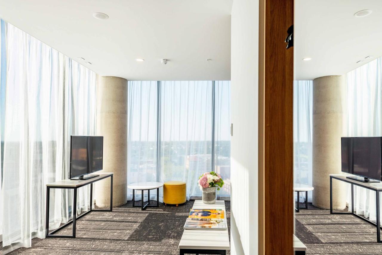Hotel Crowne Plaza By Ihg 4*
