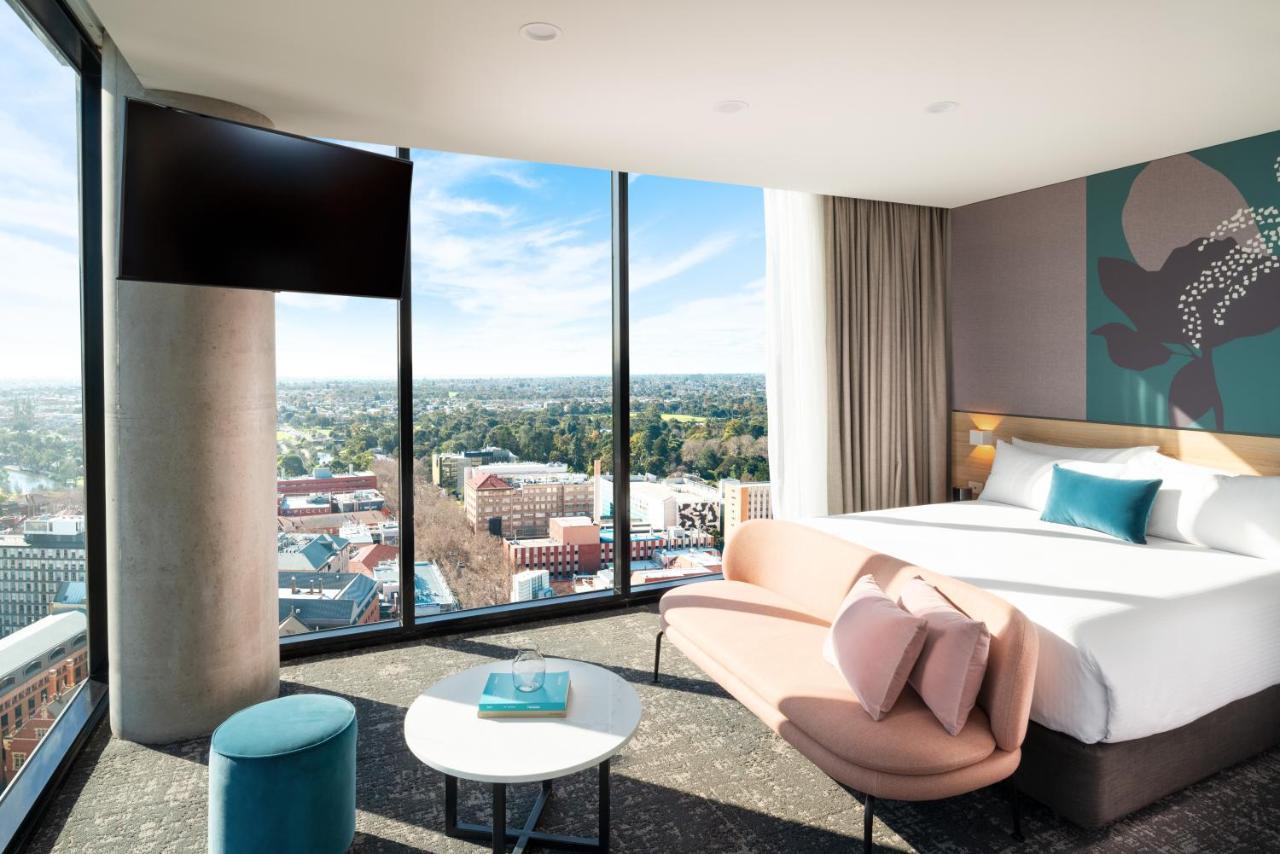 Crowne Plaza By Ihg Hotel 4*