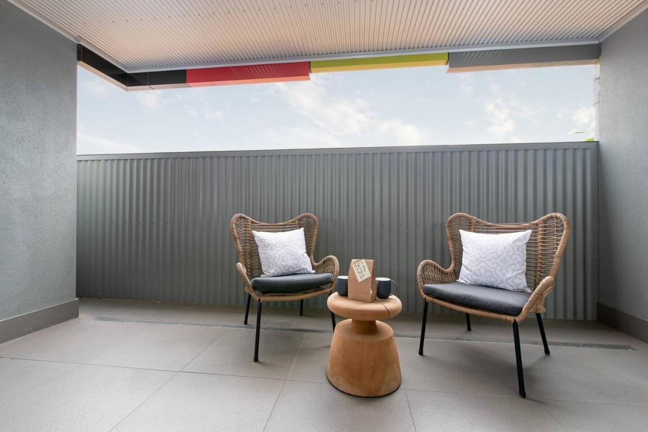 Apartment Perfect Prospect Among City's Dining Hotspots