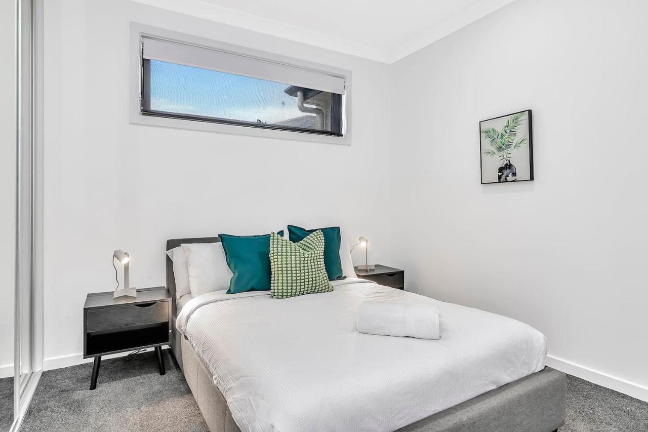 The Art Of Zen - Modern Comfort Between And Cbd Holiday home Adelaide