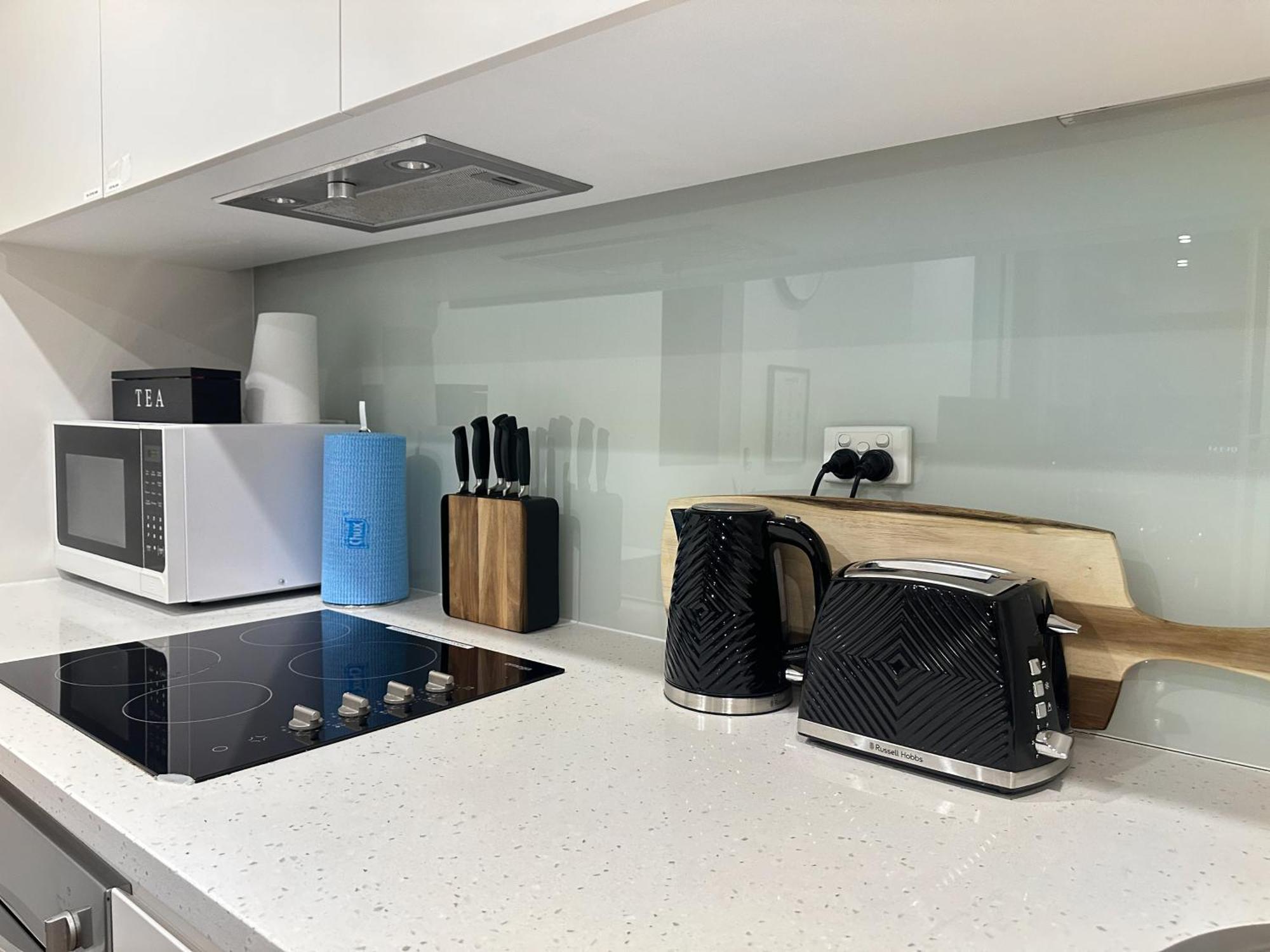Penthouse View Luxury Cbd Penthouse Sleeps 6 Balcony Access Apartment Adelaide