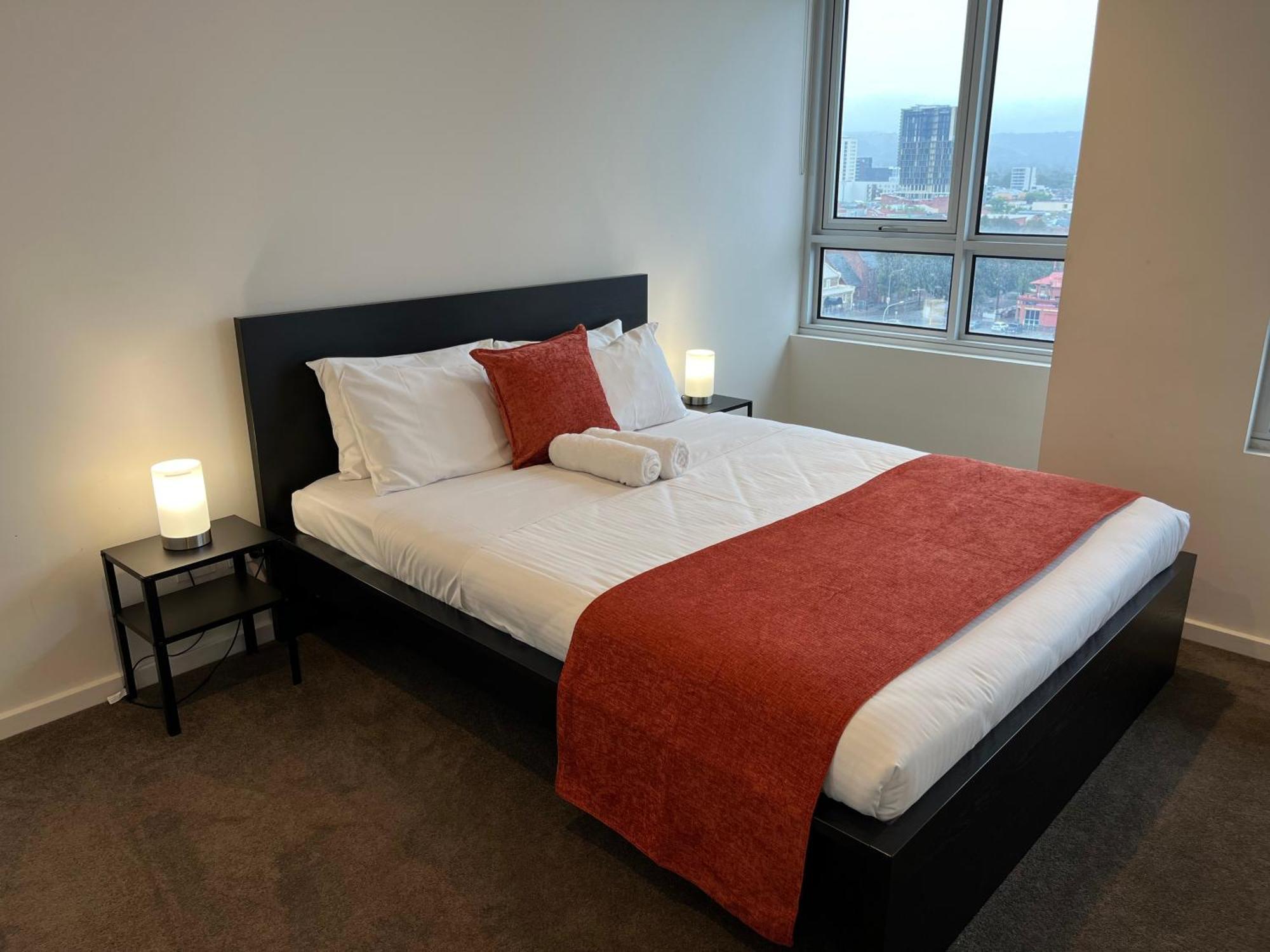 Tasha's On Morphett Apartment *