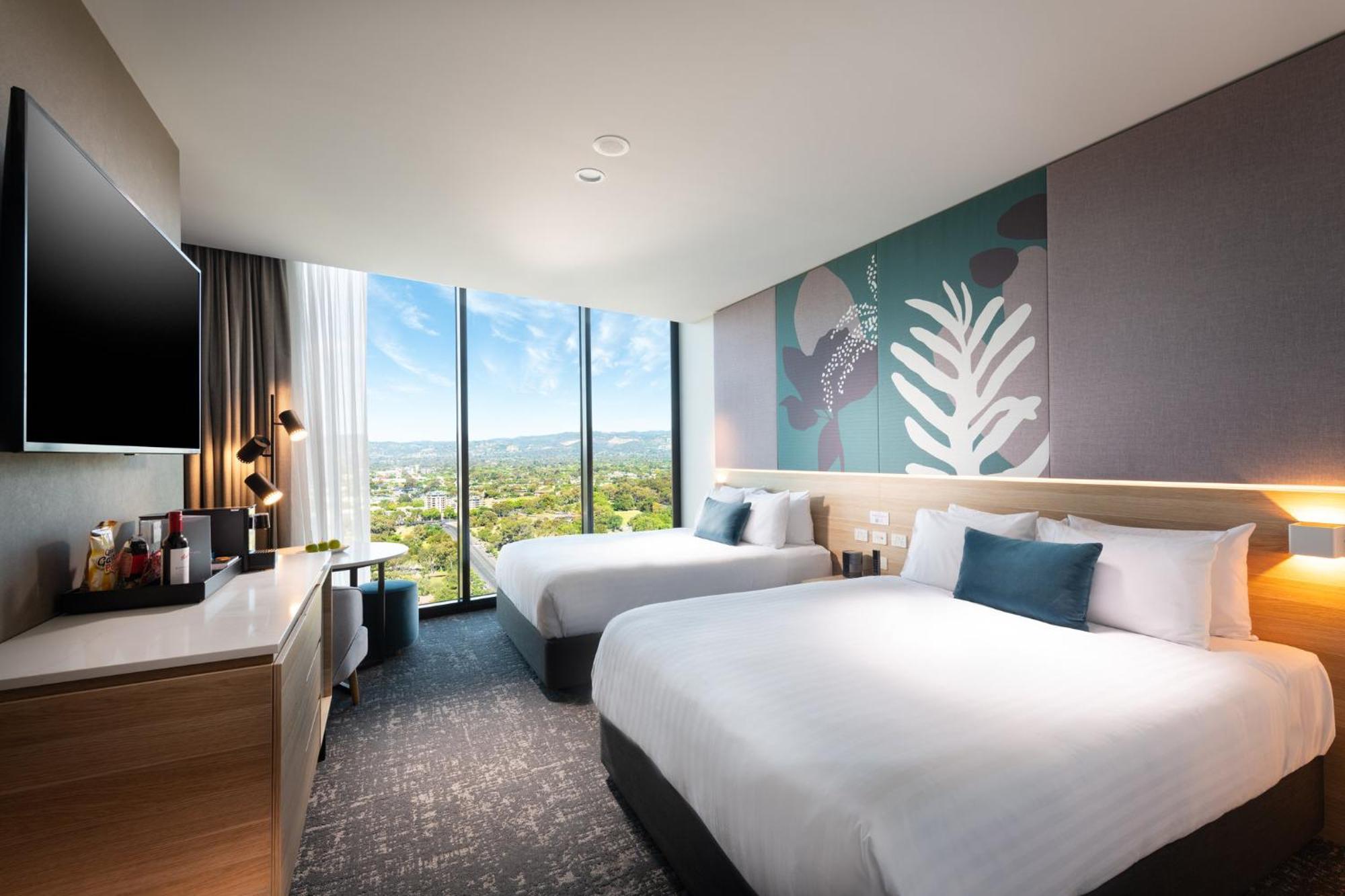 Hotel Crowne Plaza By Ihg 4*