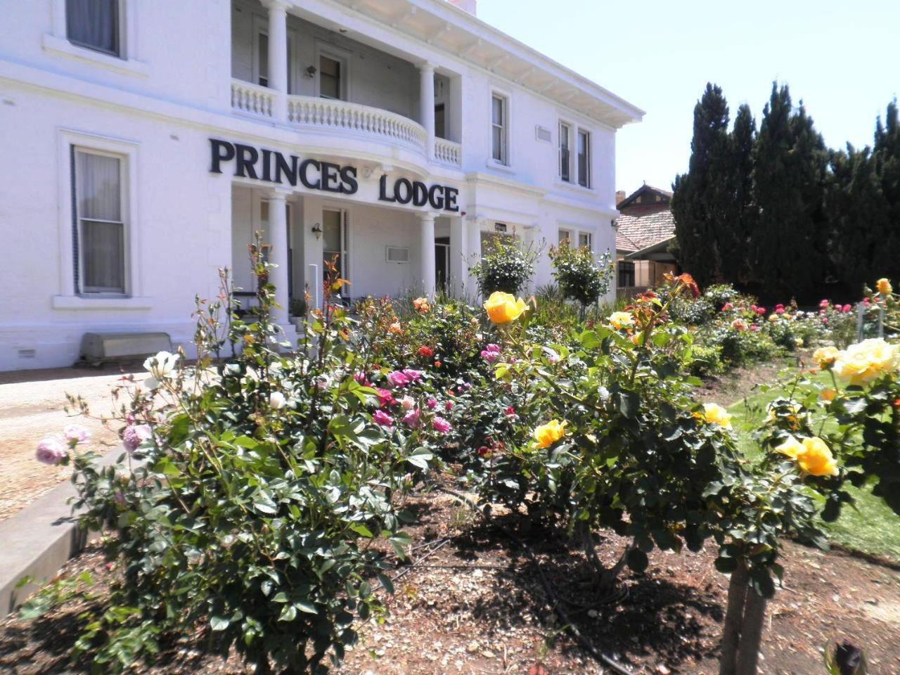 Princes Motel 3*