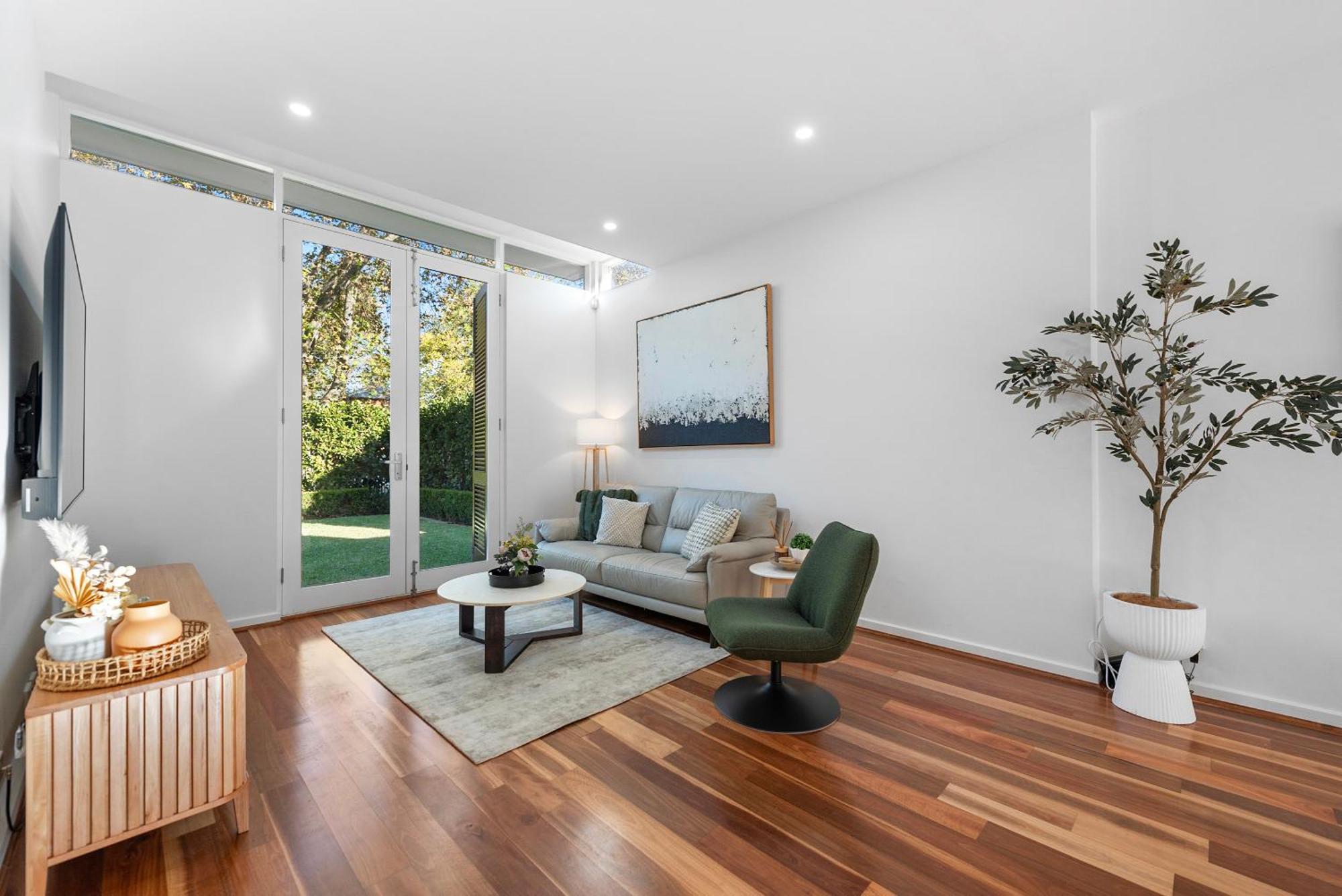 Stylish Home, Family - Walk To Pub,cafes, 1km Cbd! * Adelaide