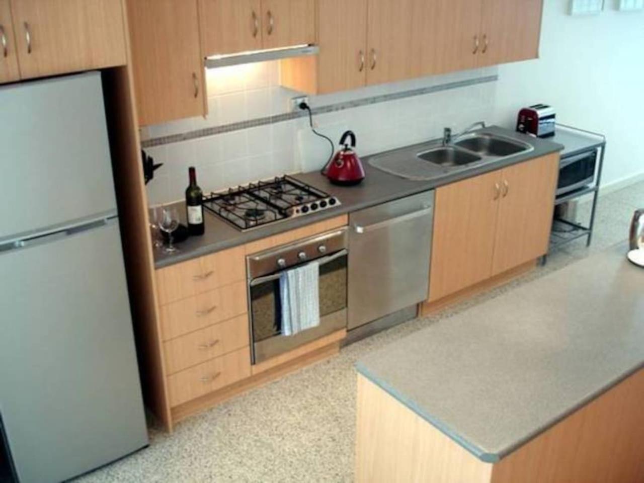 Modern Townhouse In * Adelaide