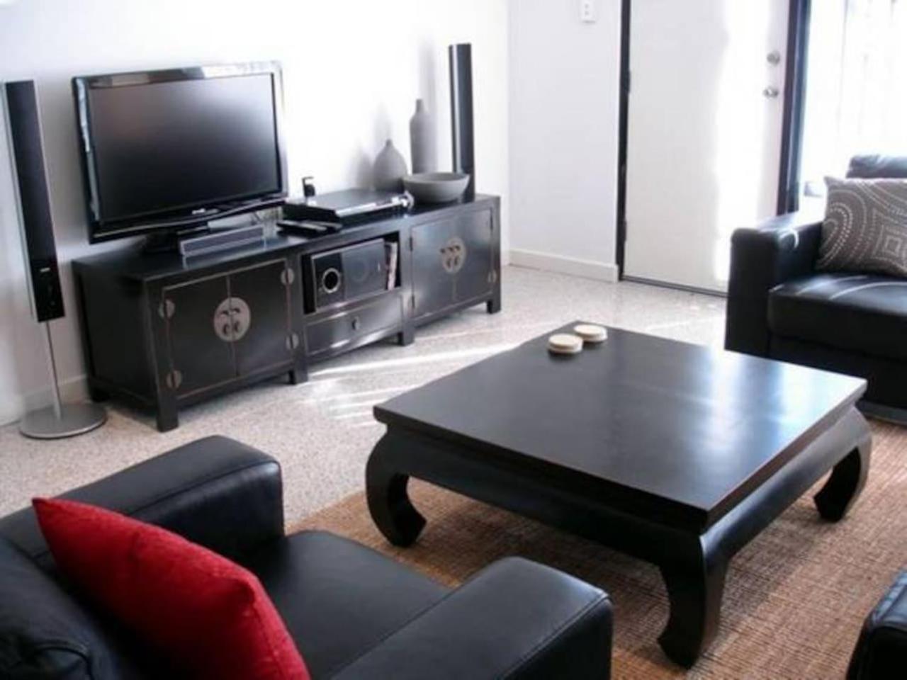 Holiday home Modern Townhouse In