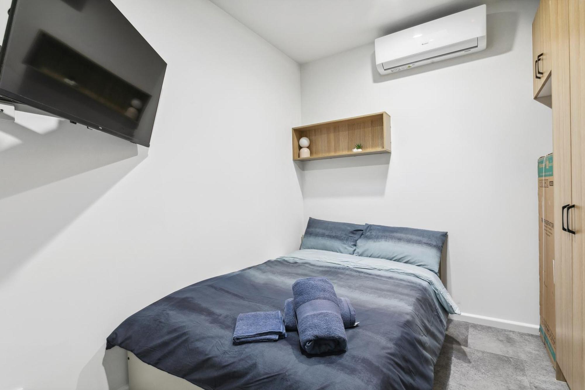 Cozy - Private In Cbd With Shared Facilities Hostel