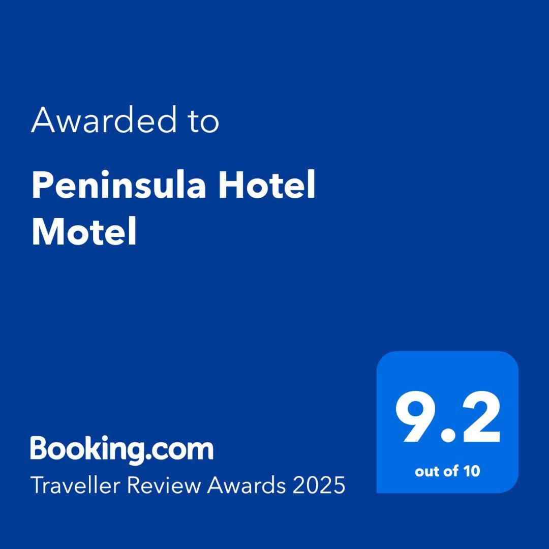 Hotel Peninsula