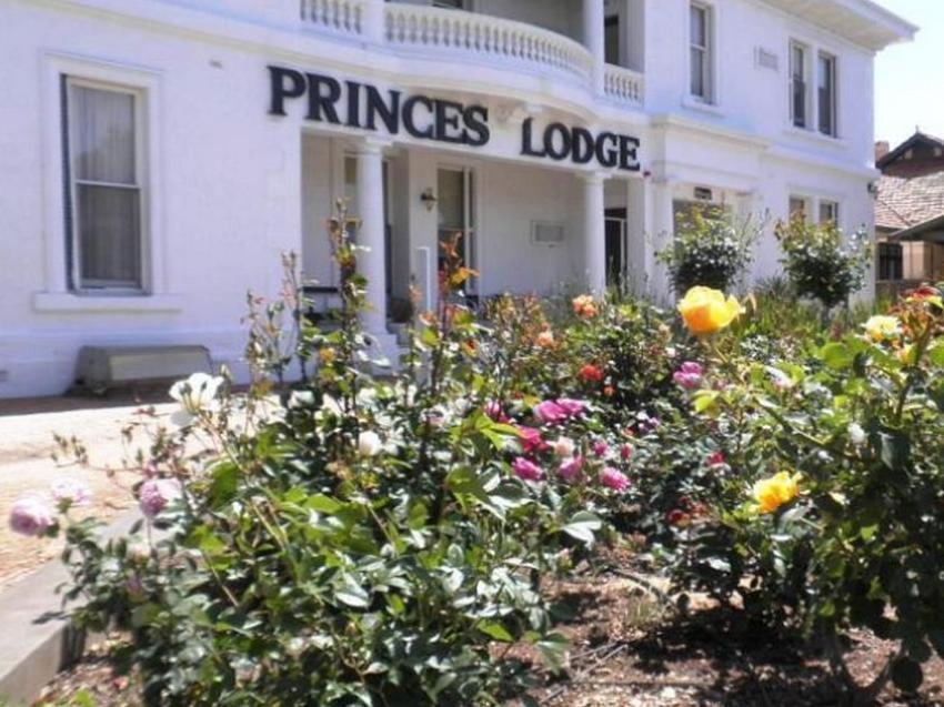 Princes 3* Adelaide