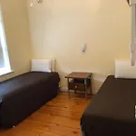 Glenelg Holiday Apartments-Ellis