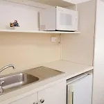 Perfect 1-Bedroom Studio On Gouger With Wi-Fi
