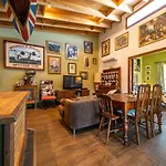 The Spotted Cow, City Fringe, Pet-Friendly