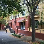 City Escape 2Bd In Adelaides East End 3