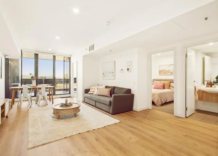 2 Bedroom Apartment With Car Parking On Grote Street