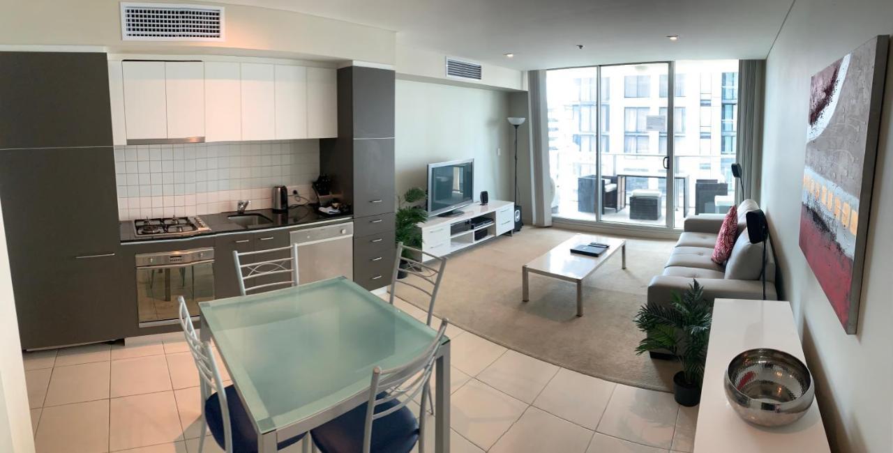Rnr North Terrace Apartment Adelaide