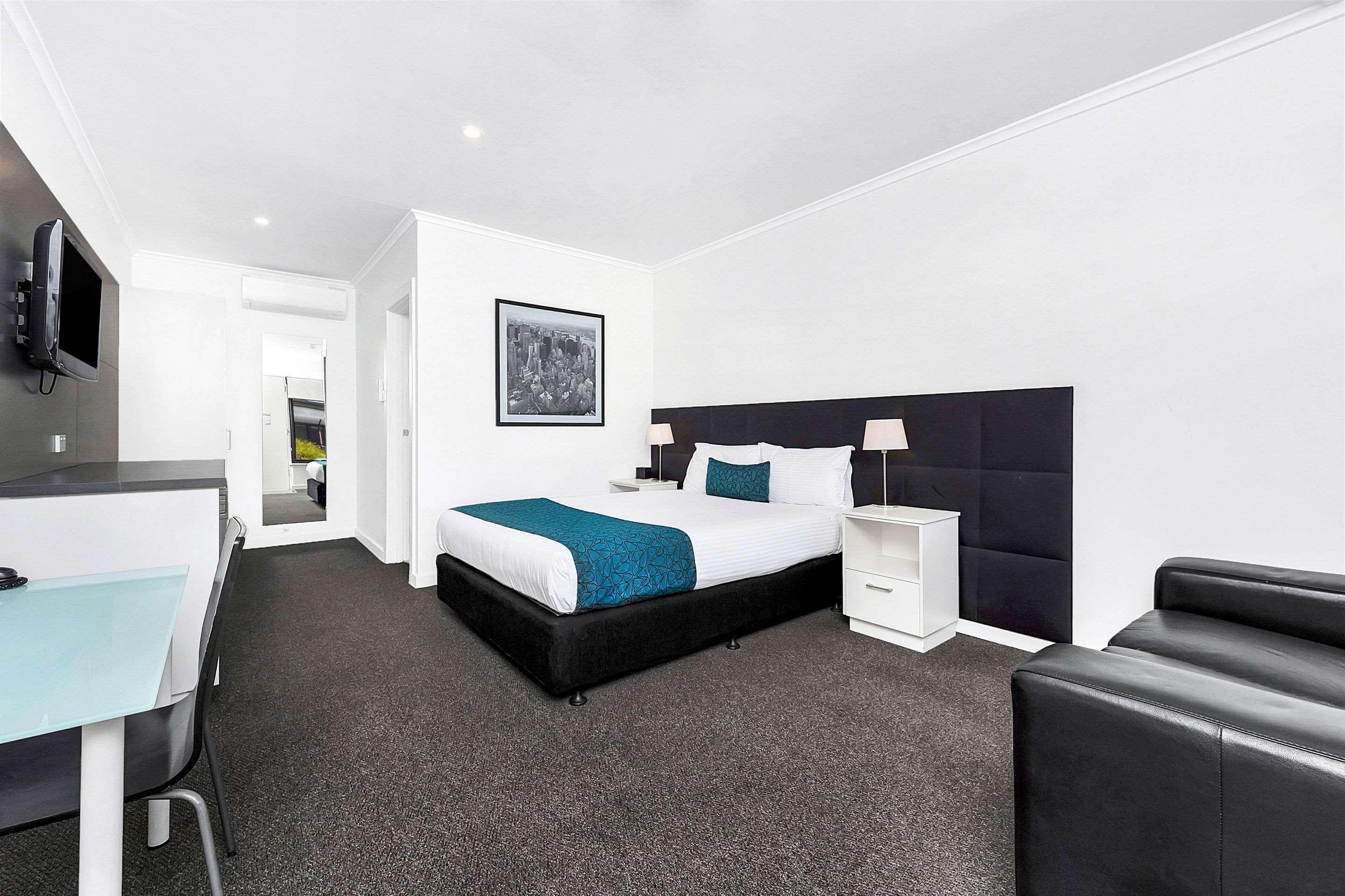 Hotel Comfort & Manhattan