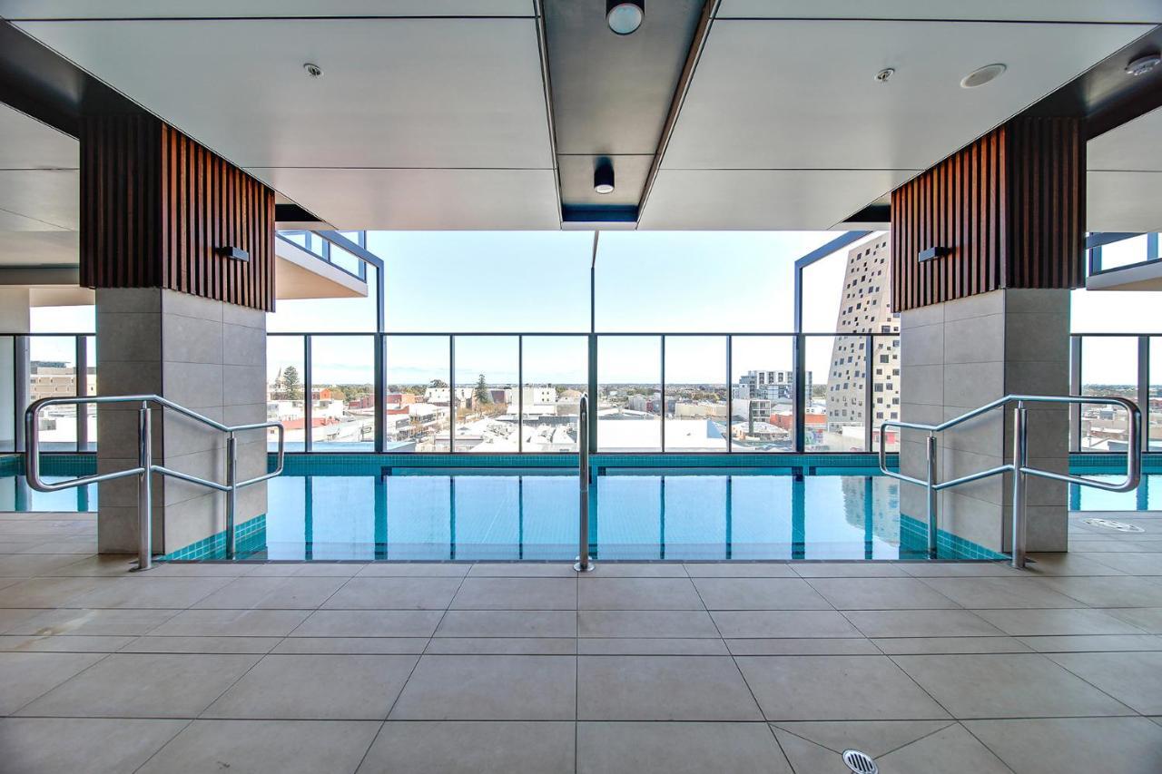 Beautiful Cambodian Inspired With Pool & Gym Apartment *