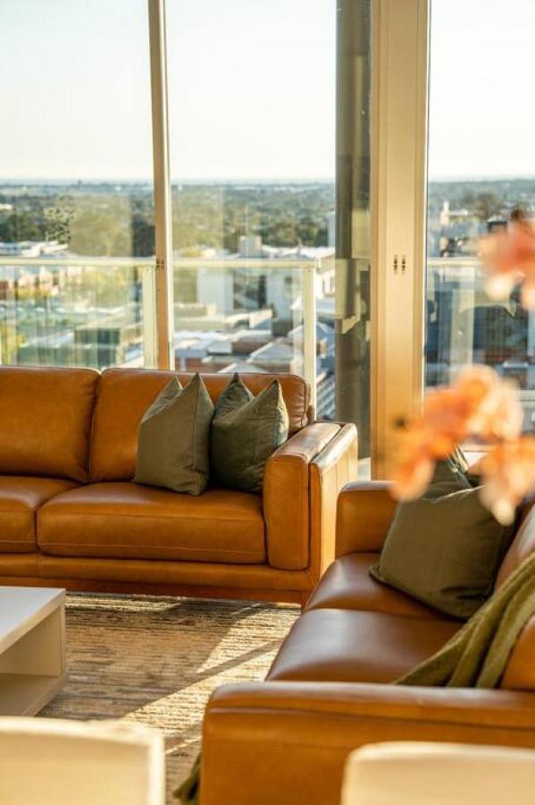 The Views Penthouse Apartment *
