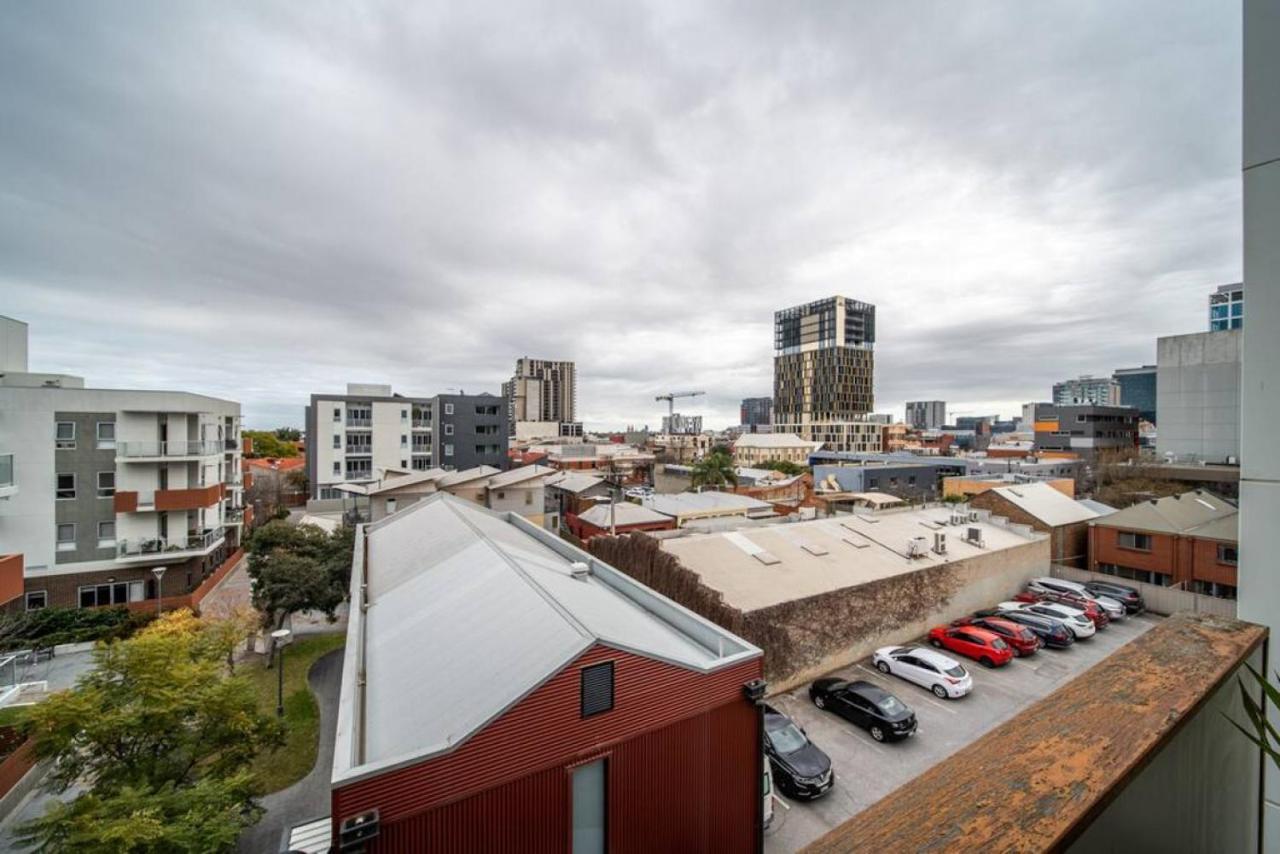 Apartment Get Comfy On Frew St *
