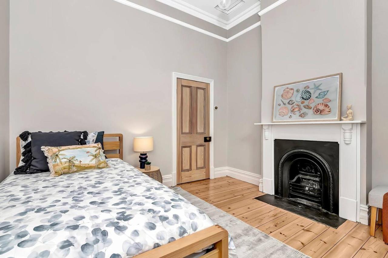 'chimney Cottage' Family Gem Where Meets Port *