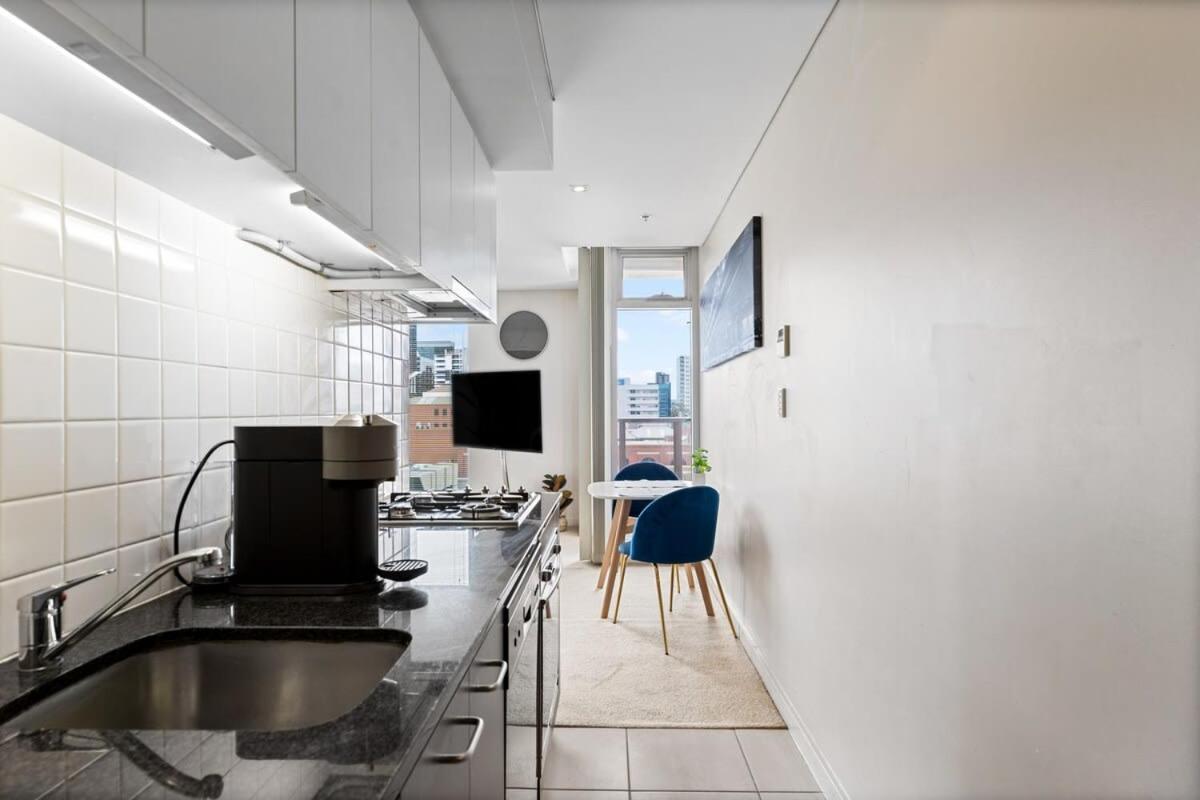 The Amazing Escape - 1br Wi-fi Cbd View Apartment *