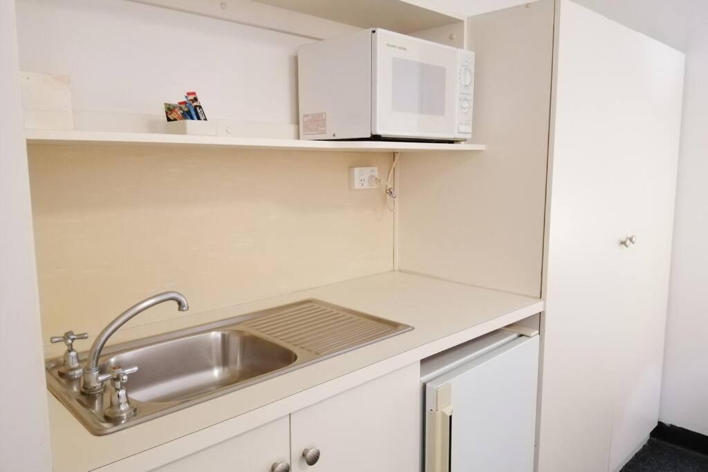 Perfect 1-bedroom On Gouger With Wi-fi * Adelaide