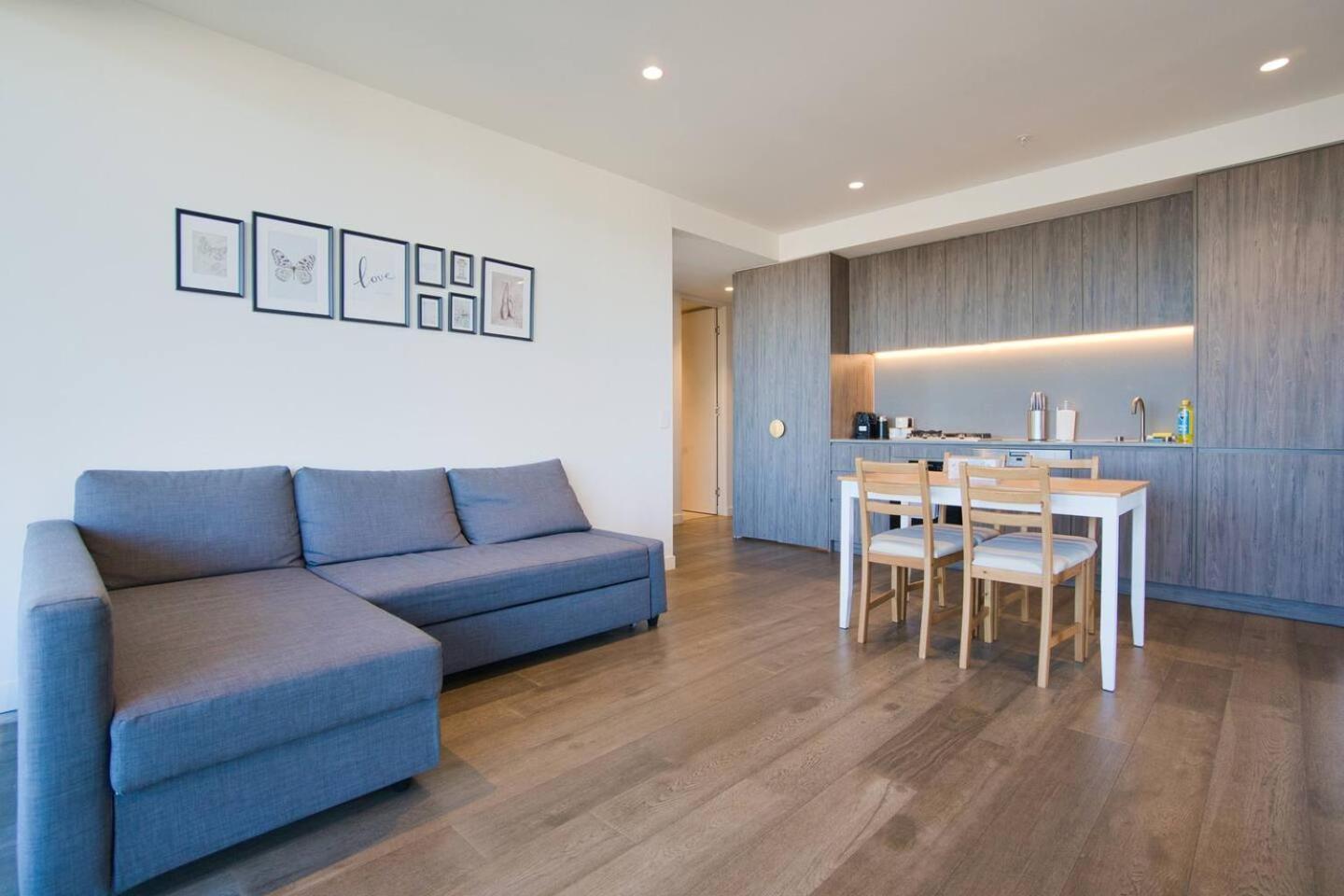 Apartment Urban Escape - 2br With Amazing Views Of Rundle Mall Adelaide
