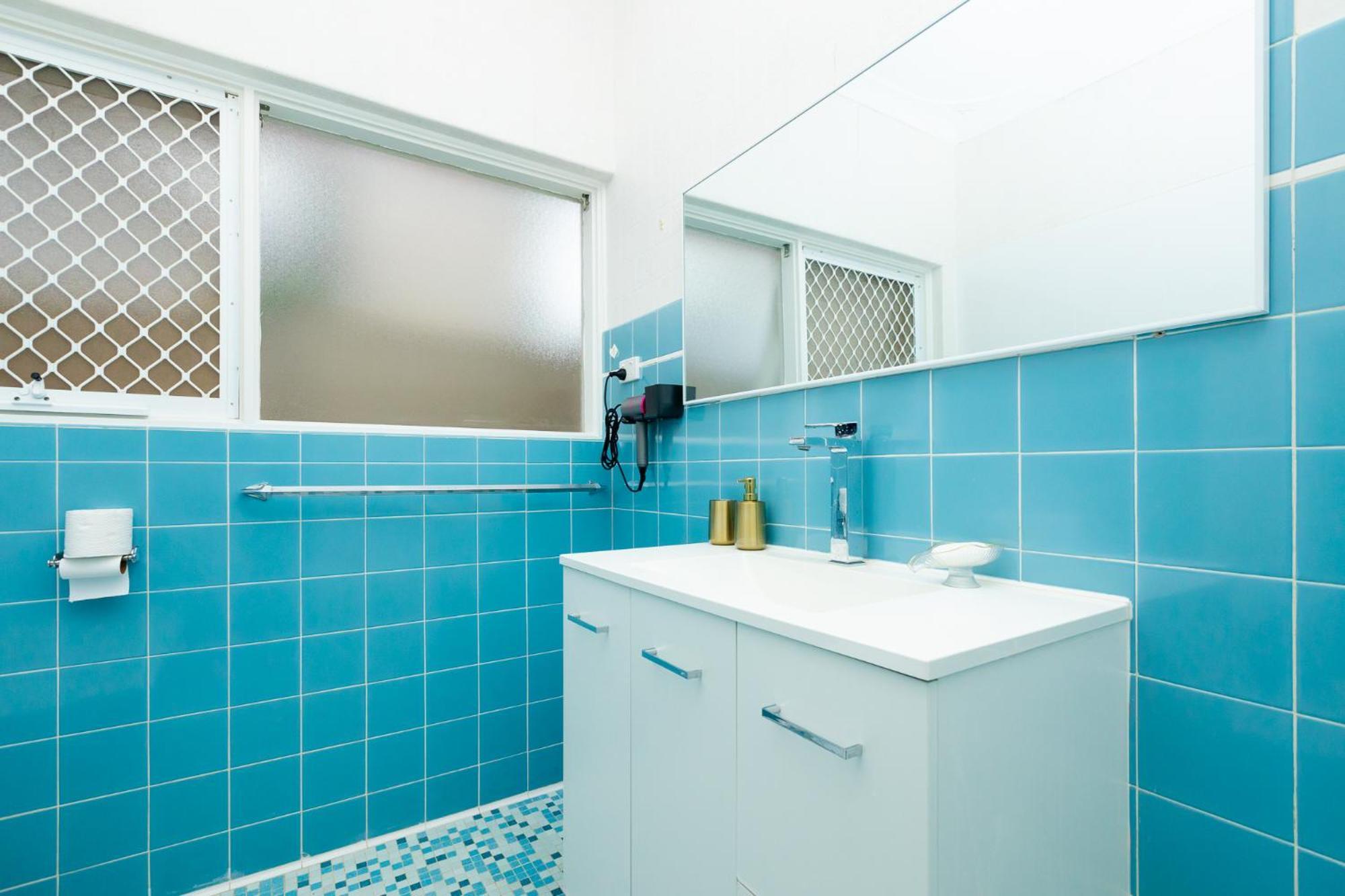 Escape And Business-3bath Full Kitchen Fast Wifi 3tv-for Large Families And Group Guest house Adelaide