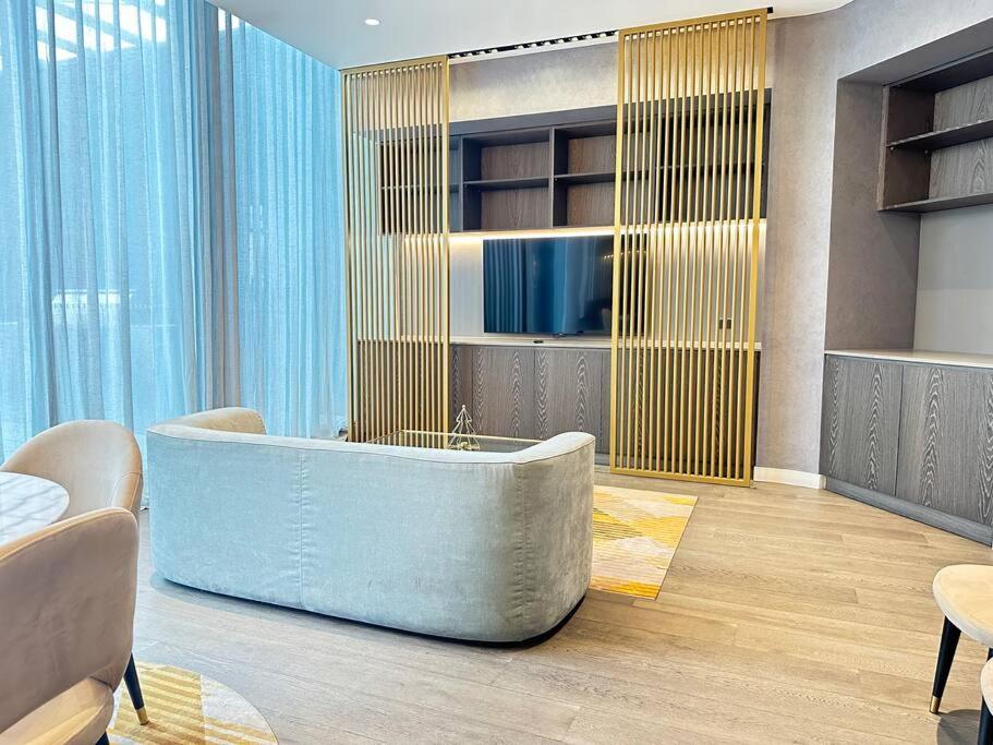 2 Bedroom Ap In The Heart Of Cbd
