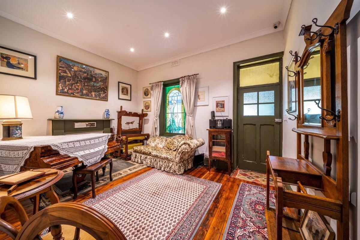 The Spotted Cow, Fringe, Pet-friendly Adelaide