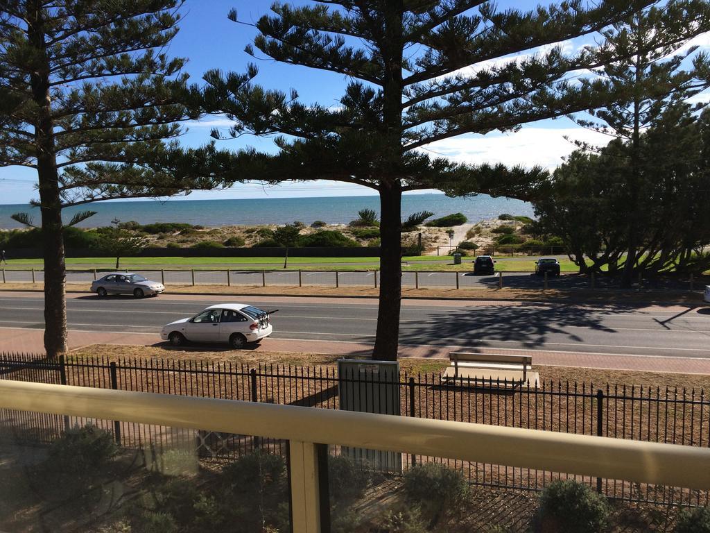 Apartment - Semaphore Front Adelaide