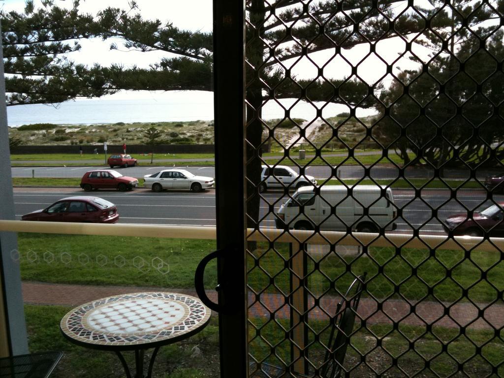 - Semaphore Front Adelaide
