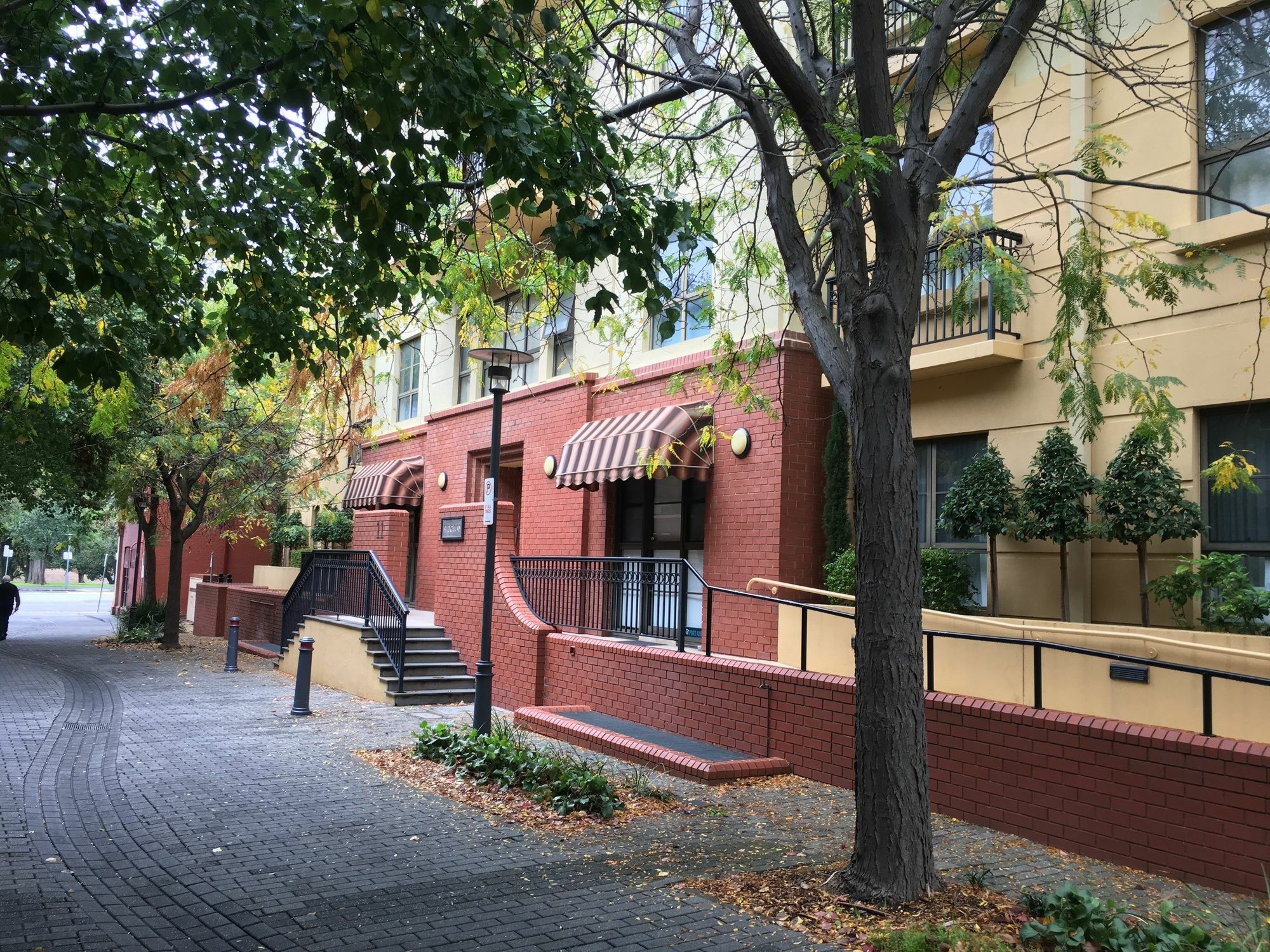 Escape 2bd In Adelaides East End 3