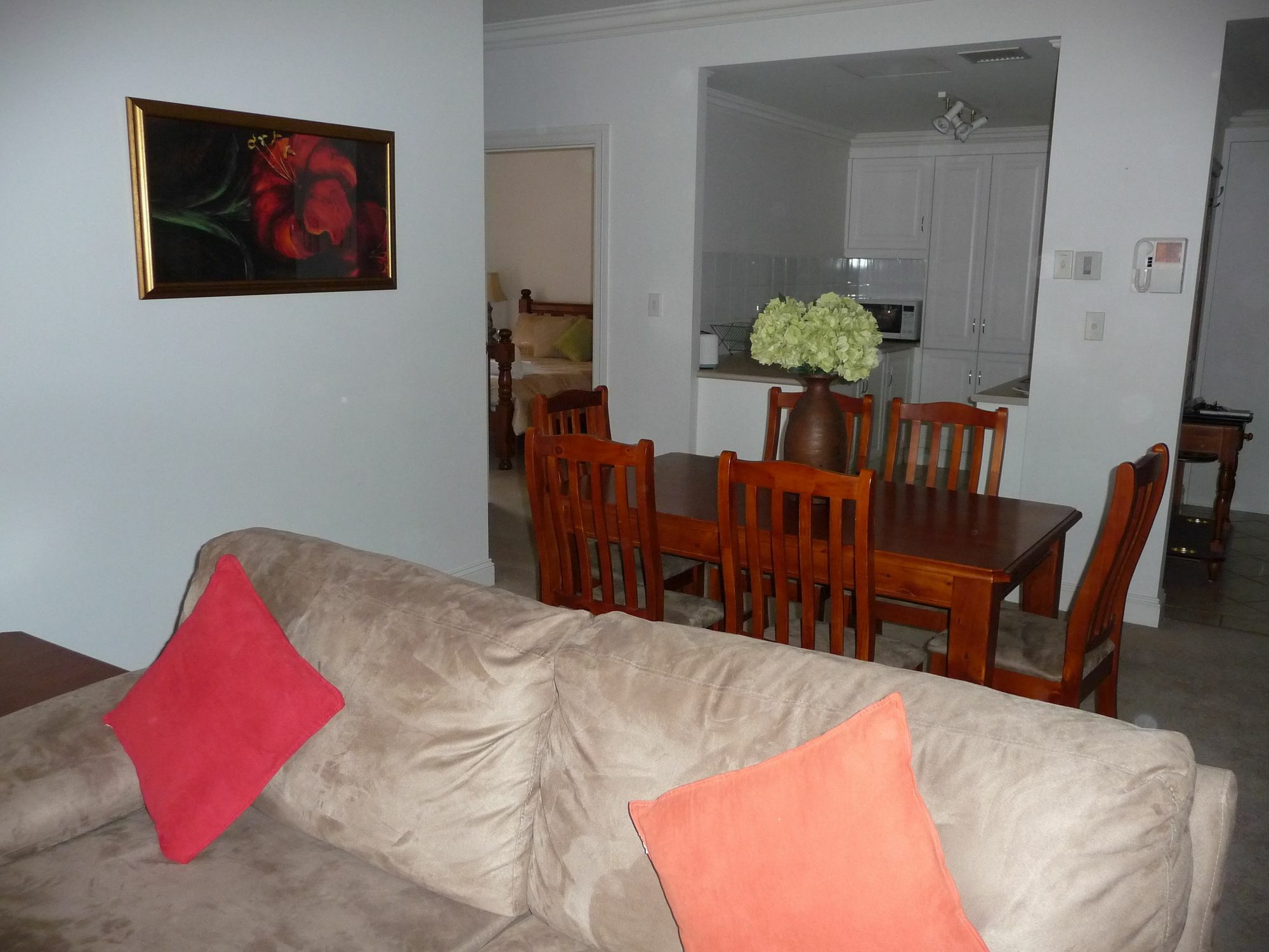 Apartment Escape 2bd In Adelaides East End 3 *