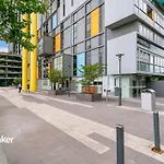 Hi 5 Star Luxury Adelaide City Apartment