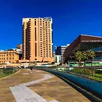 438/247 Entire 1Br Exhotel Room In The Heart Of City