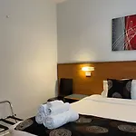 Studio 25/247 Gouger St Ex Hotel Room 430