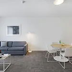 Quest Mawson Lakes