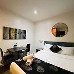 City Ex Hotel Ensuite Room In City 408