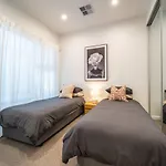 Sylo Luxury Apartments - 1Gb Fibre Internet