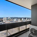 Skyline Luxury Retreat: Gym, Pool & Cinema