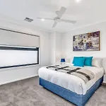 \'Christies Chic\' A Family Getaway By The Beach