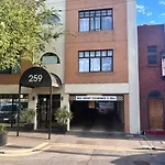 Ensuite Studio At Gouger St 106