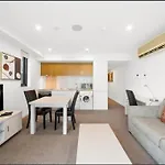 Hi 5 Star Adelaide City Luxury Oasis