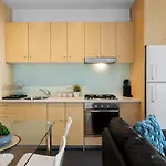 The Heart Of The Cbd - 2Br Modern Apt Wi-Fi