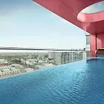 2 Bedroom Apartment With Stunning Views And Car Parking